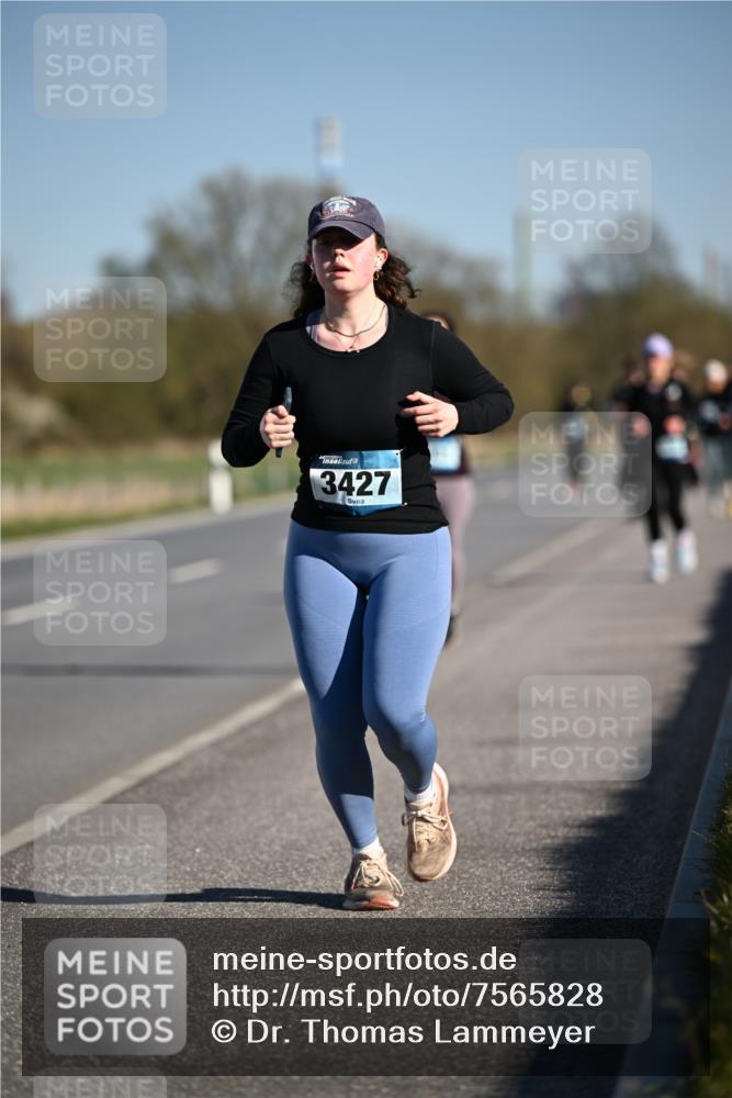 06.04.2025 - 44. Internationalen Wilhelmsburger Insellauf Dr. Thomas Lammeyer http://msf.ph/oto/7565828 06.04.2025 09:41:20 Laufen 3427 meine-sportfotos.de