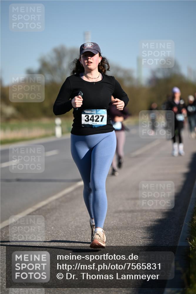 06.04.2025 - 44. Internationalen Wilhelmsburger Insellauf Dr. Thomas Lammeyer http://msf.ph/oto/7565831 06.04.2025 09:41:20 Laufen 3427 meine-sportfotos.de