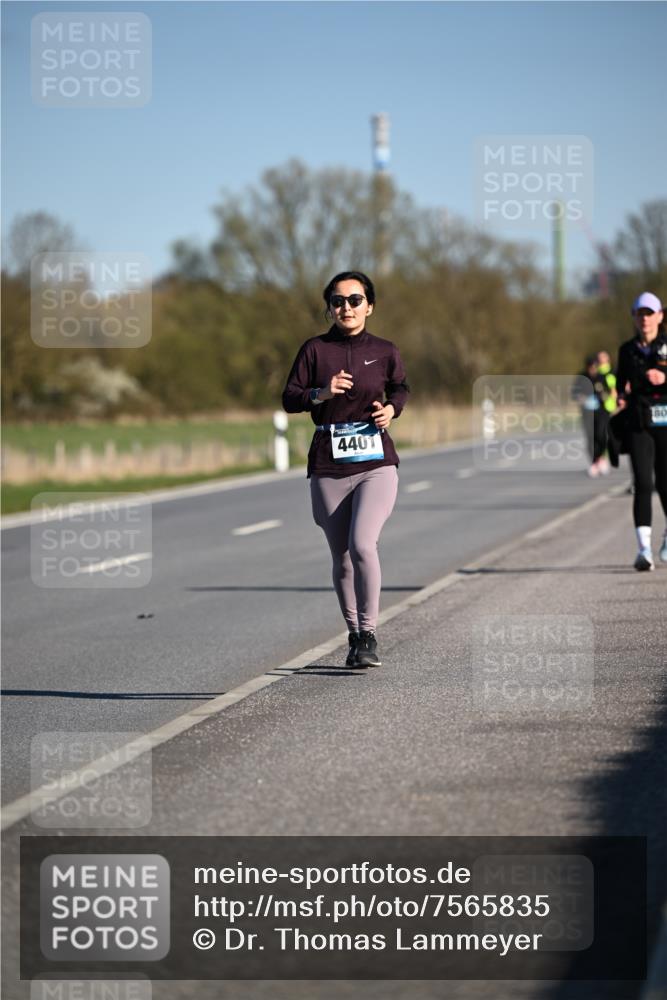 06.04.2025 - 44. Internationalen Wilhelmsburger Insellauf Dr. Thomas Lammeyer http://msf.ph/oto/7565835 06.04.2025 09:41:22 Laufen 4401 meine-sportfotos.de