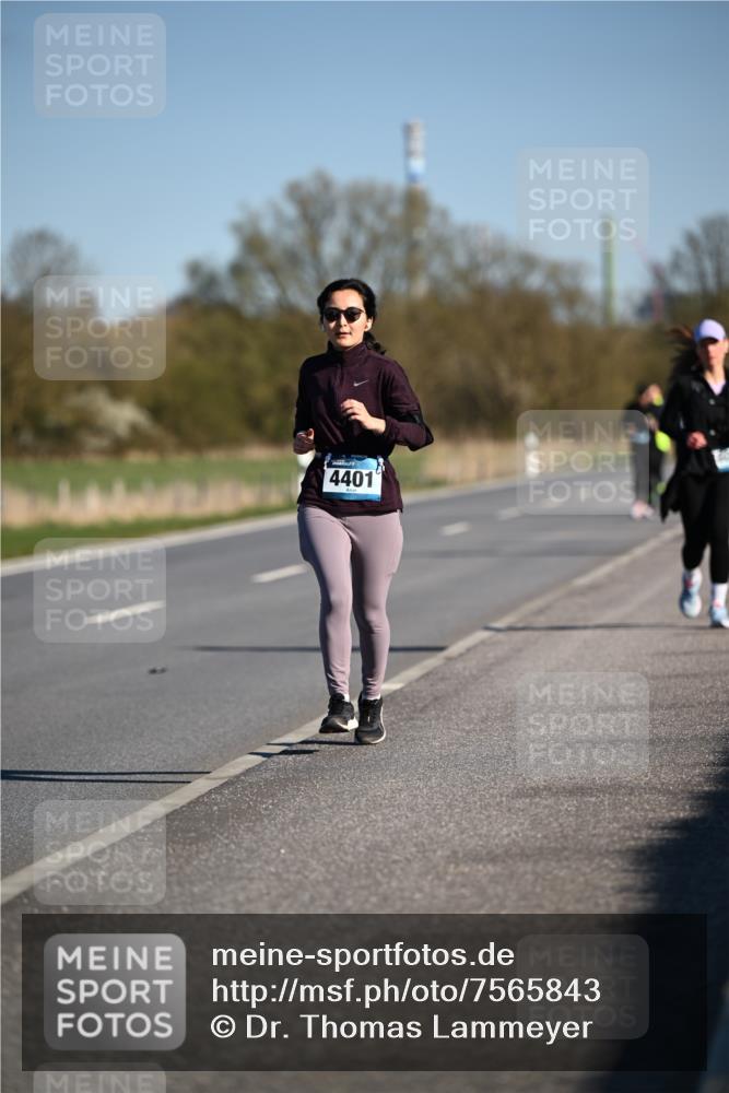 06.04.2025 - 44. Internationalen Wilhelmsburger Insellauf Dr. Thomas Lammeyer http://msf.ph/oto/7565843 06.04.2025 09:41:23 Laufen 4401 meine-sportfotos.de