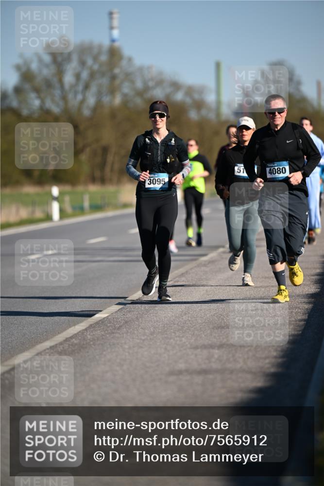 06.04.2025 - 44. Internationalen Wilhelmsburger Insellauf Dr. Thomas Lammeyer http://msf.ph/oto/7565912 06.04.2025 09:41:32 Laufen 51, 4080, 3095 meine-sportfotos.de