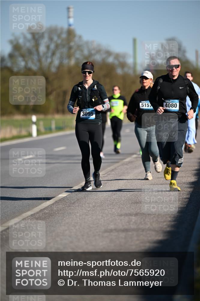 06.04.2025 - 44. Internationalen Wilhelmsburger Insellauf Dr. Thomas Lammeyer http://msf.ph/oto/7565920 06.04.2025 09:41:33 Laufen 515, 4080, 3095 meine-sportfotos.de