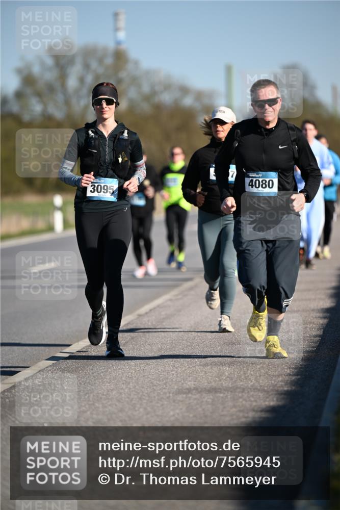 06.04.2025 - 44. Internationalen Wilhelmsburger Insellauf Dr. Thomas Lammeyer http://msf.ph/oto/7565945 06.04.2025 09:41:34 Laufen 3095, 4080 meine-sportfotos.de