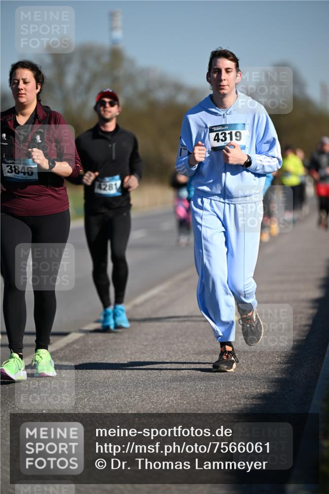 06.04.2025 - 44. Internationalen Wilhelmsburger Insellauf Dr. Thomas Lammeyer http://msf.ph/oto/7566061 06.04.2025 09:41:42 Laufen 3846, 4281, 4319 meine-sportfotos.de