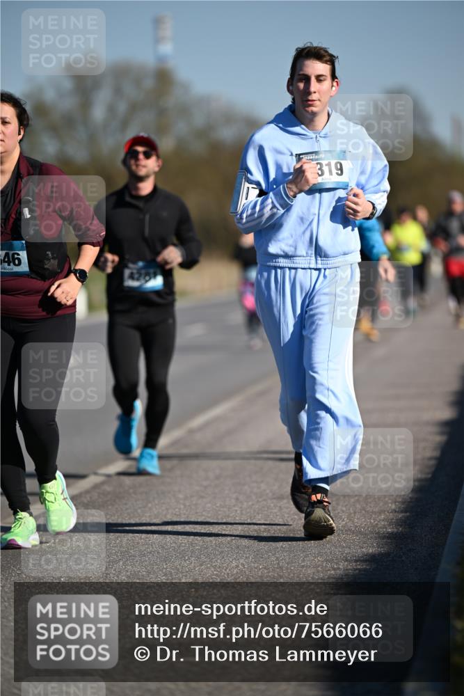 06.04.2025 - 44. Internationalen Wilhelmsburger Insellauf Dr. Thomas Lammeyer http://msf.ph/oto/7566066 06.04.2025 09:41:42 Laufen 546, 319 meine-sportfotos.de