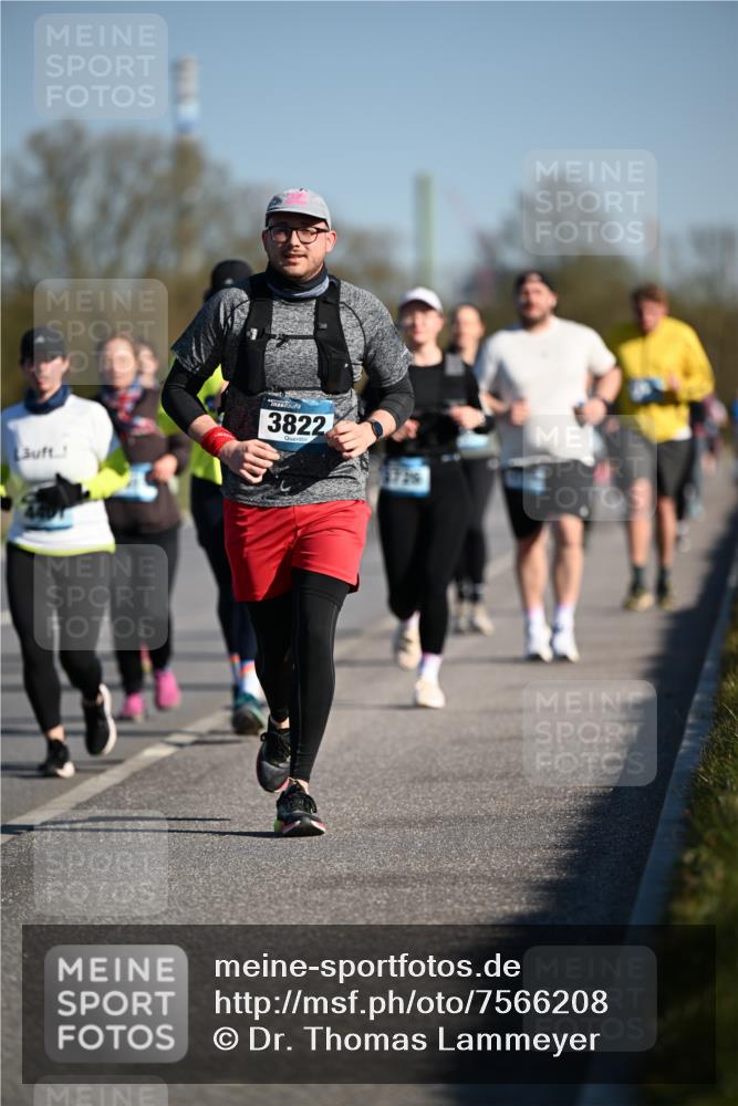 06.04.2025 - 44. Internationalen Wilhelmsburger Insellauf Dr. Thomas Lammeyer http://msf.ph/oto/7566208 06.04.2025 09:41:57 Laufen 3822 meine-sportfotos.de