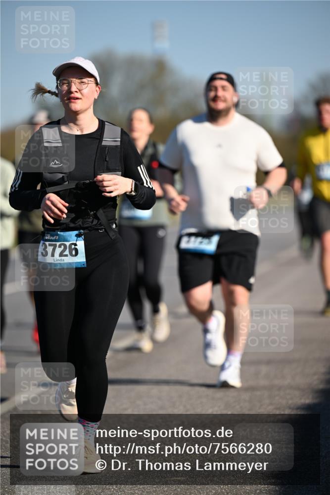 06.04.2025 - 44. Internationalen Wilhelmsburger Insellauf Dr. Thomas Lammeyer http://msf.ph/oto/7566280 06.04.2025 09:42:02 Laufen 3726, 7723 meine-sportfotos.de