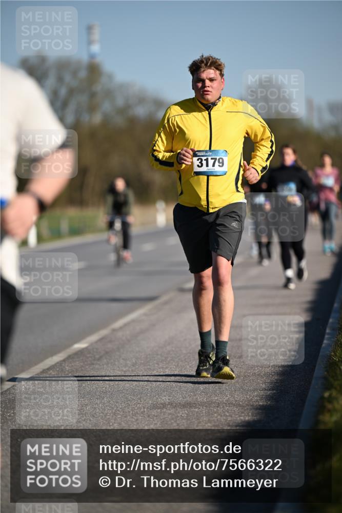 06.04.2025 - 44. Internationalen Wilhelmsburger Insellauf Dr. Thomas Lammeyer http://msf.ph/oto/7566322 06.04.2025 09:42:04 Laufen 3179 meine-sportfotos.de
