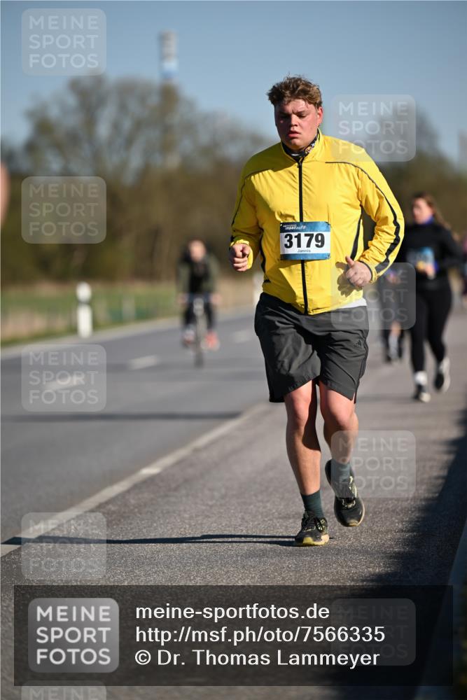 06.04.2025 - 44. Internationalen Wilhelmsburger Insellauf Dr. Thomas Lammeyer http://msf.ph/oto/7566335 06.04.2025 09:42:05 Laufen 3179 meine-sportfotos.de
