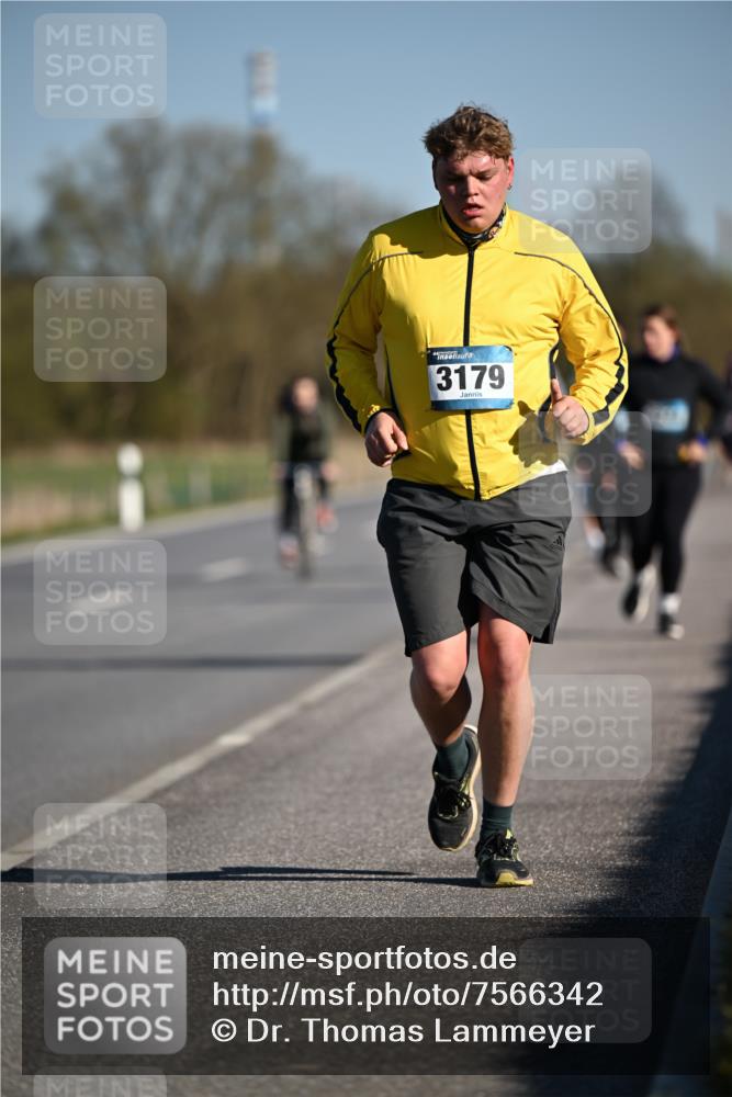 06.04.2025 - 44. Internationalen Wilhelmsburger Insellauf Dr. Thomas Lammeyer http://msf.ph/oto/7566342 06.04.2025 09:42:06 Laufen 3179 meine-sportfotos.de