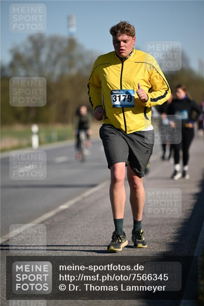 06.04.2025 - 44. Internationalen Wilhelmsburger Insellauf Dr. Thomas Lammeyer http://msf.ph/oto/7566345 06.04.2025 09:42:06 Laufen 3179 meine-sportfotos.de