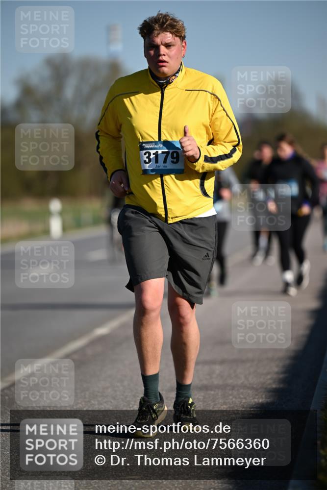 06.04.2025 - 44. Internationalen Wilhelmsburger Insellauf Dr. Thomas Lammeyer http://msf.ph/oto/7566360 06.04.2025 09:42:06 Laufen 3179 meine-sportfotos.de