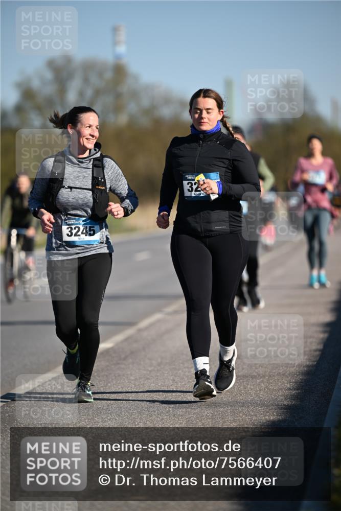 06.04.2025 - 44. Internationalen Wilhelmsburger Insellauf Dr. Thomas Lammeyer http://msf.ph/oto/7566407 06.04.2025 09:42:11 Laufen 3245, 32 meine-sportfotos.de