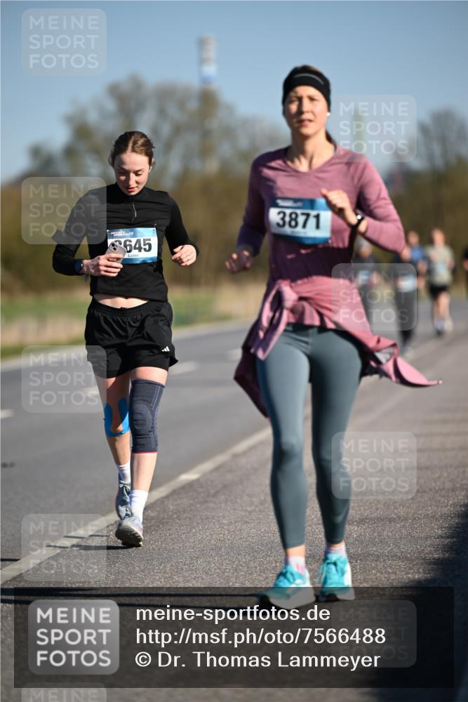 06.04.2025 - 44. Internationalen Wilhelmsburger Insellauf Dr. Thomas Lammeyer http://msf.ph/oto/7566488 06.04.2025 09:42:19 Laufen 645, 3871 meine-sportfotos.de