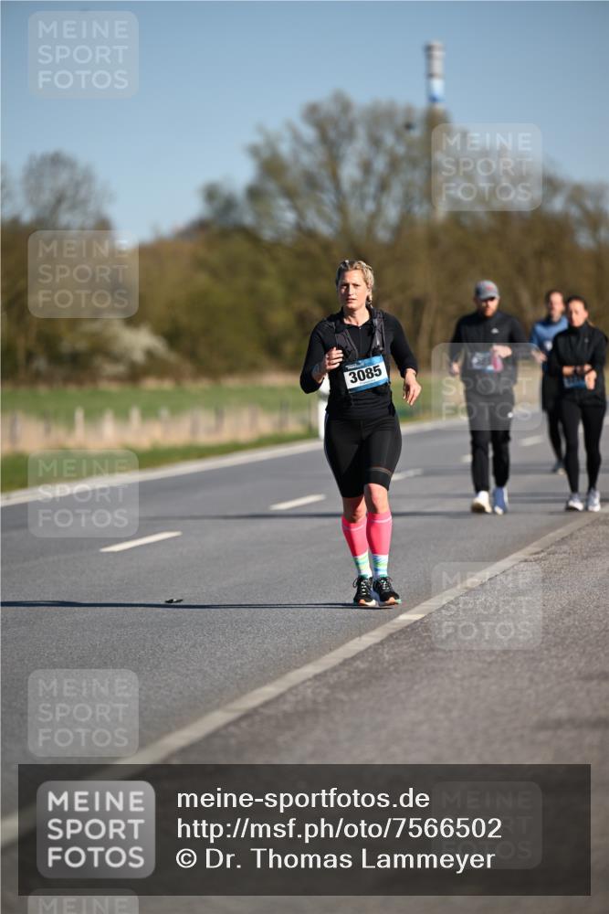 06.04.2025 - 44. Internationalen Wilhelmsburger Insellauf Dr. Thomas Lammeyer http://msf.ph/oto/7566502 06.04.2025 09:42:27 Laufen 3085 meine-sportfotos.de