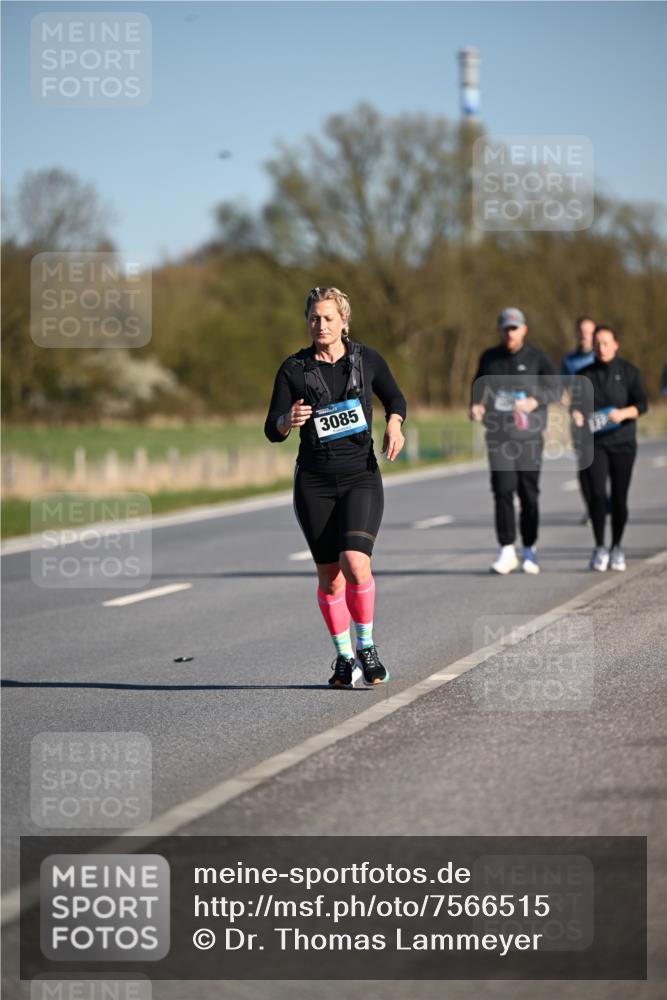 06.04.2025 - 44. Internationalen Wilhelmsburger Insellauf Dr. Thomas Lammeyer http://msf.ph/oto/7566515 06.04.2025 09:42:27 Laufen 3085 meine-sportfotos.de