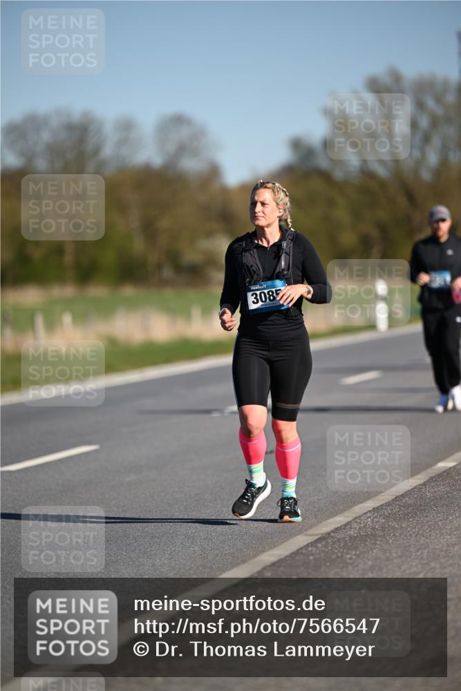 06.04.2025 - 44. Internationalen Wilhelmsburger Insellauf Dr. Thomas Lammeyer http://msf.ph/oto/7566547 06.04.2025 09:42:29 Laufen 308 meine-sportfotos.de