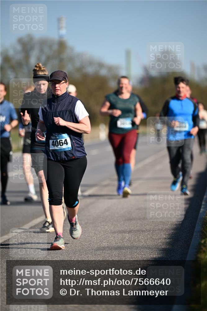 06.04.2025 - 44. Internationalen Wilhelmsburger Insellauf Dr. Thomas Lammeyer http://msf.ph/oto/7566640 06.04.2025 09:42:37 Laufen 4064 meine-sportfotos.de