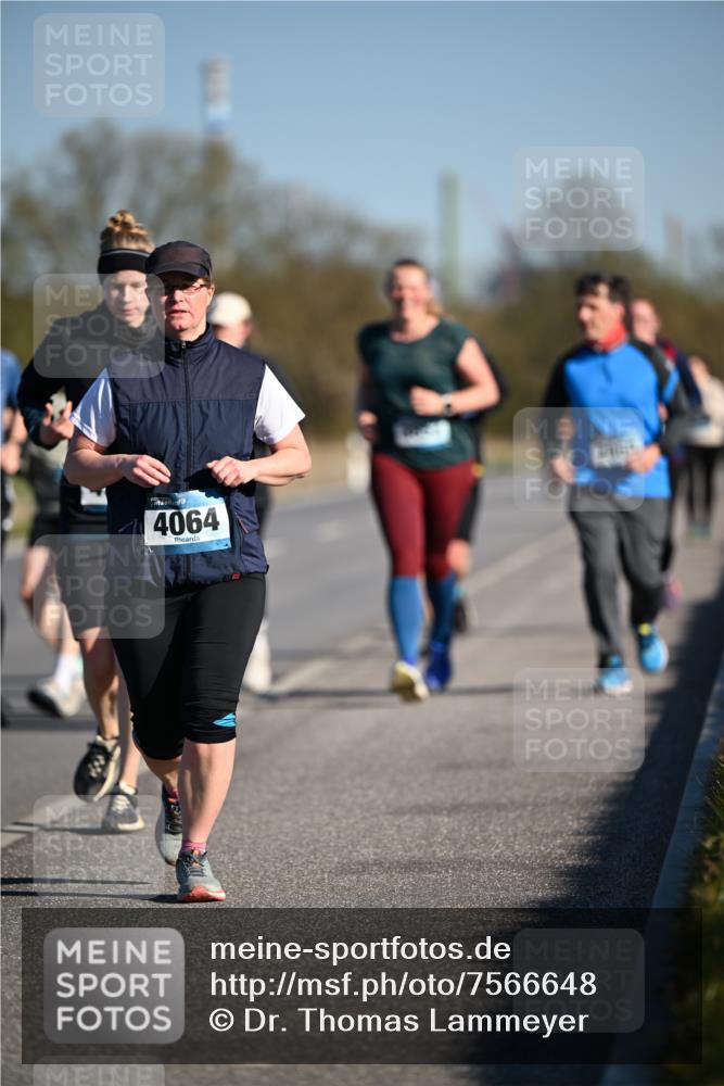 06.04.2025 - 44. Internationalen Wilhelmsburger Insellauf Dr. Thomas Lammeyer http://msf.ph/oto/7566648 06.04.2025 09:42:37 Laufen 4064 meine-sportfotos.de