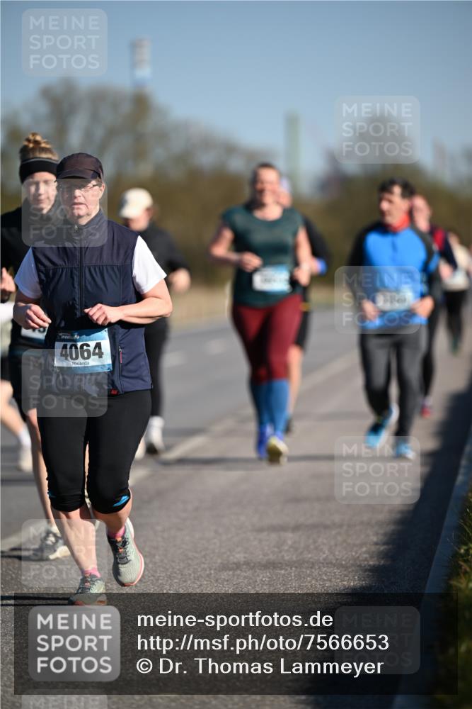 06.04.2025 - 44. Internationalen Wilhelmsburger Insellauf Dr. Thomas Lammeyer http://msf.ph/oto/7566653 06.04.2025 09:42:38 Laufen 4064 meine-sportfotos.de