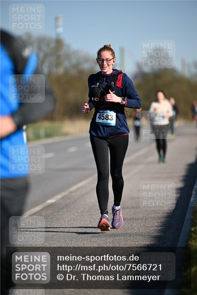 06.04.2025 - 44. Internationalen Wilhelmsburger Insellauf Dr. Thomas Lammeyer http://msf.ph/oto/7566721 06.04.2025 09:42:44 Laufen 4583 meine-sportfotos.de