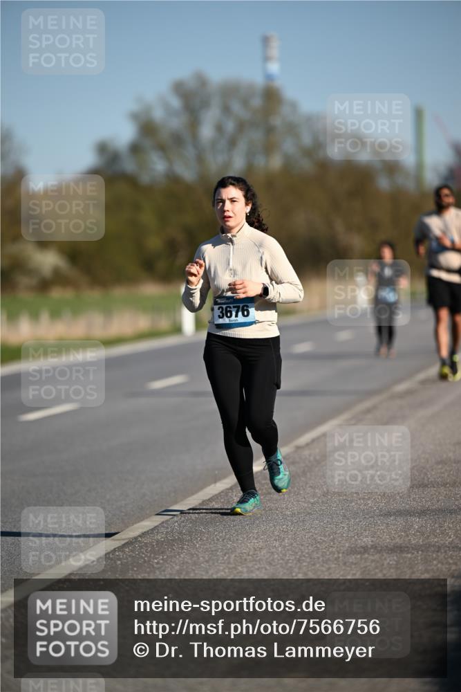 06.04.2025 - 44. Internationalen Wilhelmsburger Insellauf Dr. Thomas Lammeyer http://msf.ph/oto/7566756 06.04.2025 09:42:51 Laufen 3676 meine-sportfotos.de