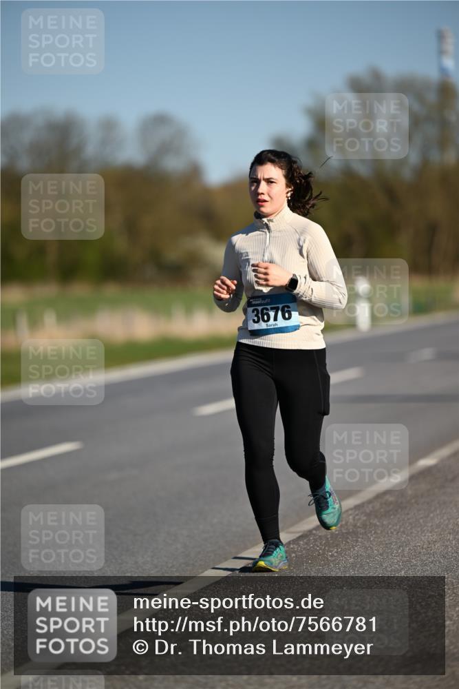 06.04.2025 - 44. Internationalen Wilhelmsburger Insellauf Dr. Thomas Lammeyer http://msf.ph/oto/7566781 06.04.2025 09:42:53 Laufen 3676 meine-sportfotos.de