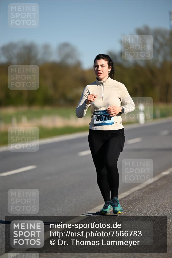 06.04.2025 - 44. Internationalen Wilhelmsburger Insellauf Dr. Thomas Lammeyer http://msf.ph/oto/7566783 06.04.2025 09:42:53 Laufen 3676 meine-sportfotos.de