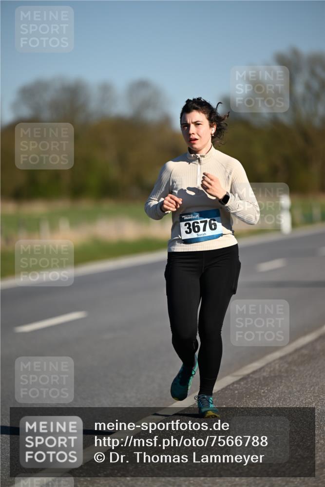 06.04.2025 - 44. Internationalen Wilhelmsburger Insellauf Dr. Thomas Lammeyer http://msf.ph/oto/7566788 06.04.2025 09:42:53 Laufen 3676 meine-sportfotos.de