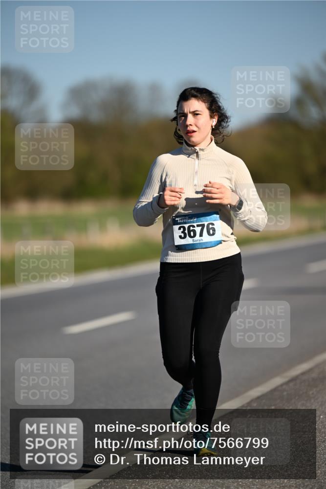 06.04.2025 - 44. Internationalen Wilhelmsburger Insellauf Dr. Thomas Lammeyer http://msf.ph/oto/7566799 06.04.2025 09:42:54 Laufen 3676 meine-sportfotos.de