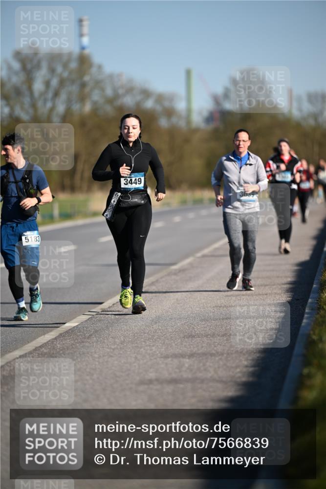 06.04.2025 - 44. Internationalen Wilhelmsburger Insellauf Dr. Thomas Lammeyer http://msf.ph/oto/7566839 06.04.2025 09:43:03 Laufen 5183, 3449 meine-sportfotos.de