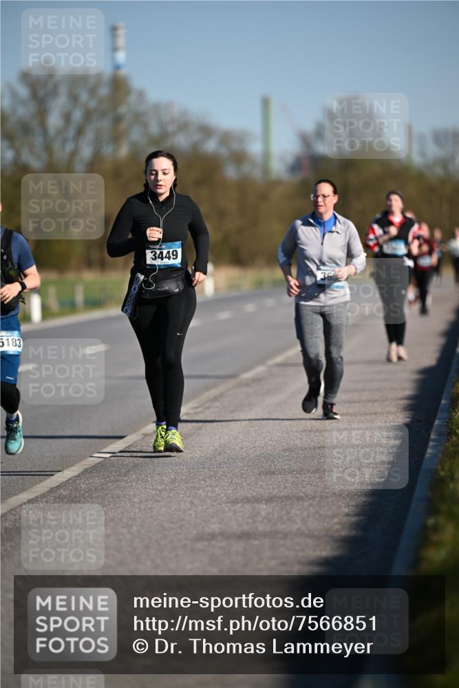 06.04.2025 - 44. Internationalen Wilhelmsburger Insellauf Dr. Thomas Lammeyer http://msf.ph/oto/7566851 06.04.2025 09:43:04 Laufen 5183, 3449, 36 meine-sportfotos.de
