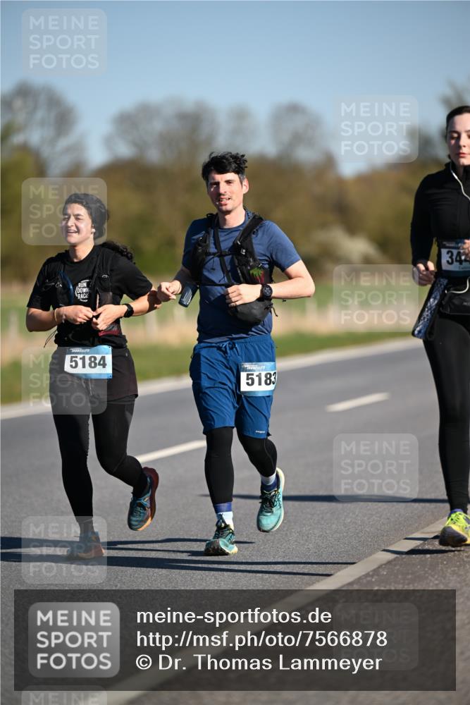 06.04.2025 - 44. Internationalen Wilhelmsburger Insellauf Dr. Thomas Lammeyer http://msf.ph/oto/7566878 06.04.2025 09:43:06 Laufen 5184, 5183, 342 meine-sportfotos.de