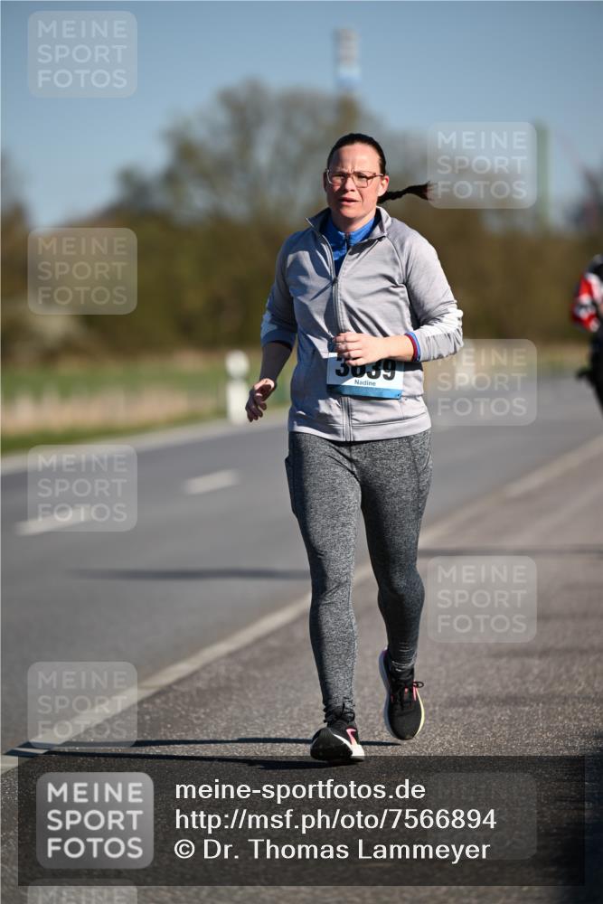 06.04.2025 - 44. Internationalen Wilhelmsburger Insellauf Dr. Thomas Lammeyer http://msf.ph/oto/7566894 06.04.2025 09:43:09 Laufen 3639 meine-sportfotos.de