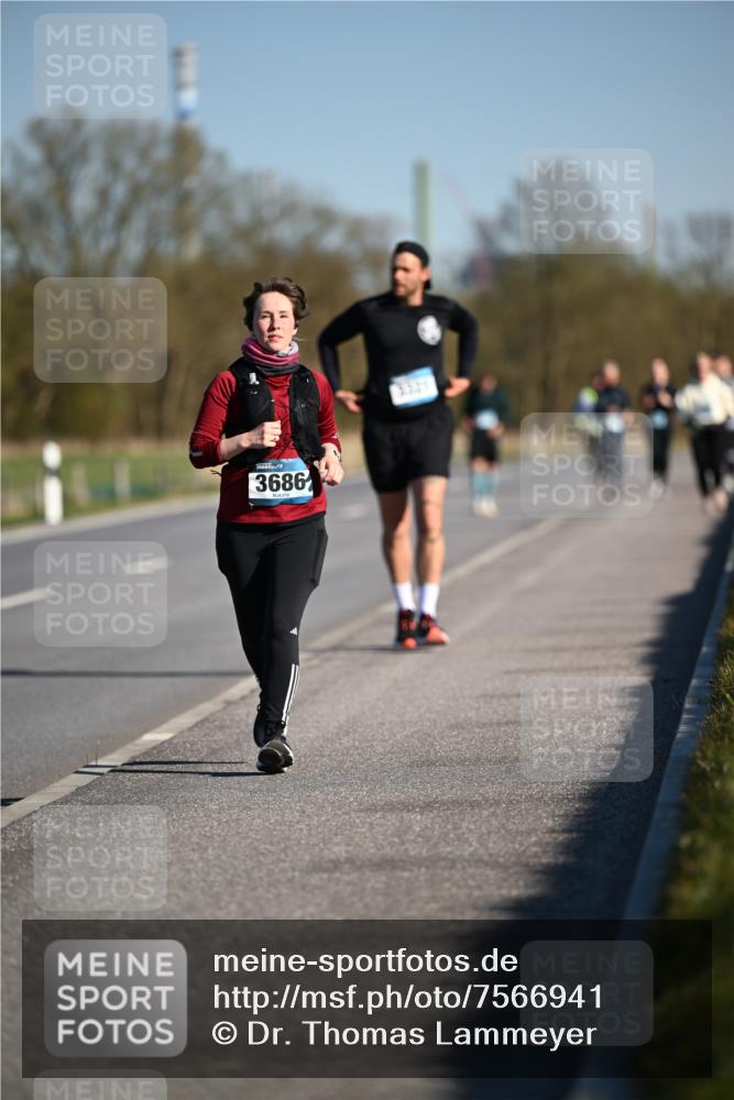 06.04.2025 - 44. Internationalen Wilhelmsburger Insellauf Dr. Thomas Lammeyer http://msf.ph/oto/7566941 06.04.2025 09:43:23 Laufen 3686 meine-sportfotos.de