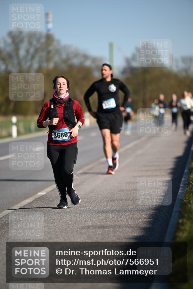 06.04.2025 - 44. Internationalen Wilhelmsburger Insellauf Dr. Thomas Lammeyer http://msf.ph/oto/7566951 06.04.2025 09:43:23 Laufen 3686 meine-sportfotos.de