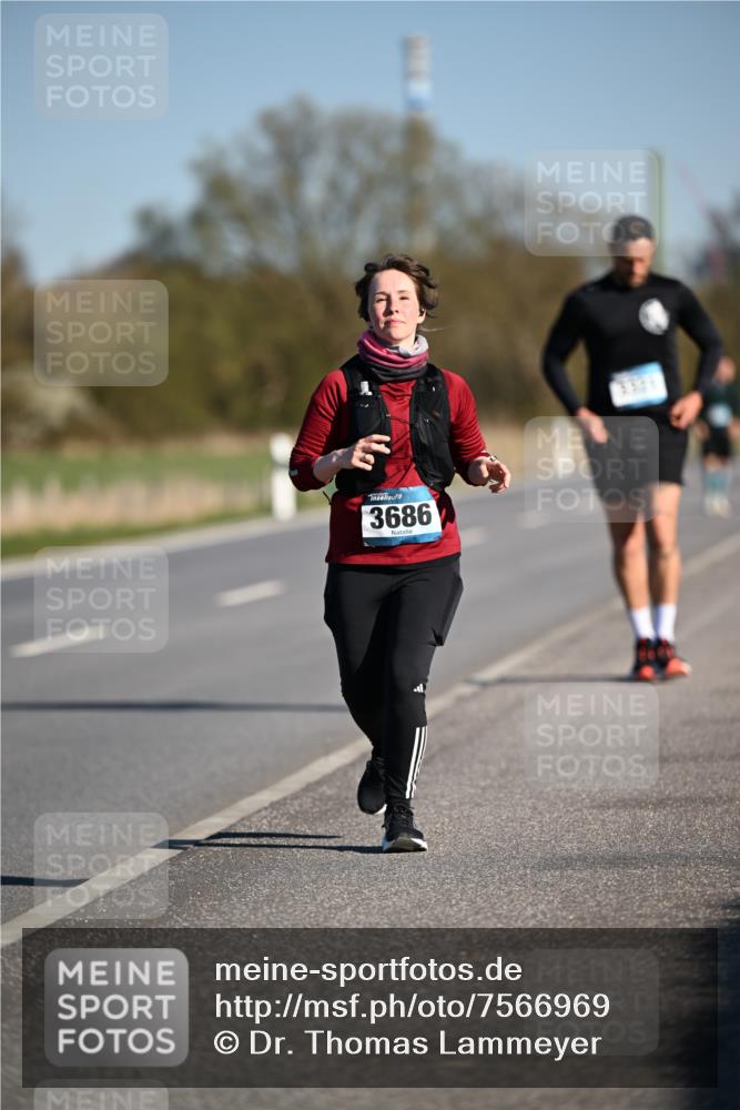 06.04.2025 - 44. Internationalen Wilhelmsburger Insellauf Dr. Thomas Lammeyer http://msf.ph/oto/7566969 06.04.2025 09:43:24 Laufen 3686 meine-sportfotos.de