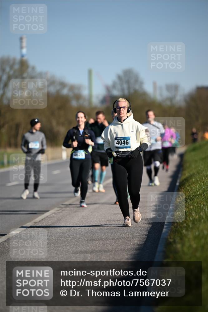 06.04.2025 - 44. Internationalen Wilhelmsburger Insellauf Dr. Thomas Lammeyer http://msf.ph/oto/7567037 06.04.2025 09:43:43 Laufen 4046 meine-sportfotos.de