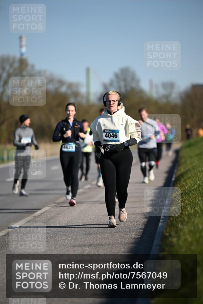 06.04.2025 - 44. Internationalen Wilhelmsburger Insellauf Dr. Thomas Lammeyer http://msf.ph/oto/7567049 06.04.2025 09:43:43 Laufen 4621, 4046 meine-sportfotos.de