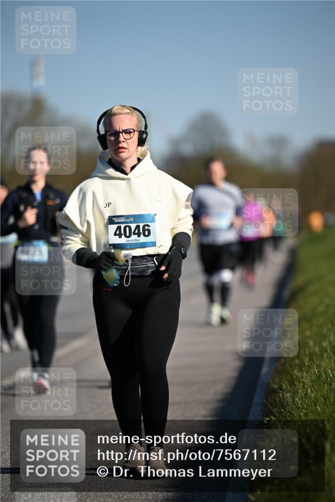 06.04.2025 - 44. Internationalen Wilhelmsburger Insellauf Dr. Thomas Lammeyer http://msf.ph/oto/7567112 06.04.2025 09:43:47 Laufen 4106, 4046 meine-sportfotos.de
