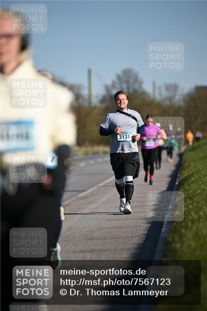 06.04.2025 - 44. Internationalen Wilhelmsburger Insellauf Dr. Thomas Lammeyer http://msf.ph/oto/7567123 06.04.2025 09:43:49 Laufen 3131 meine-sportfotos.de