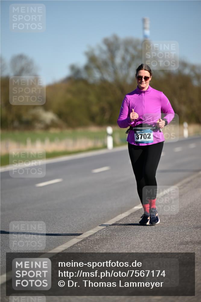 06.04.2025 - 44. Internationalen Wilhelmsburger Insellauf Dr. Thomas Lammeyer http://msf.ph/oto/7567174 06.04.2025 09:43:59 Laufen 3702 meine-sportfotos.de