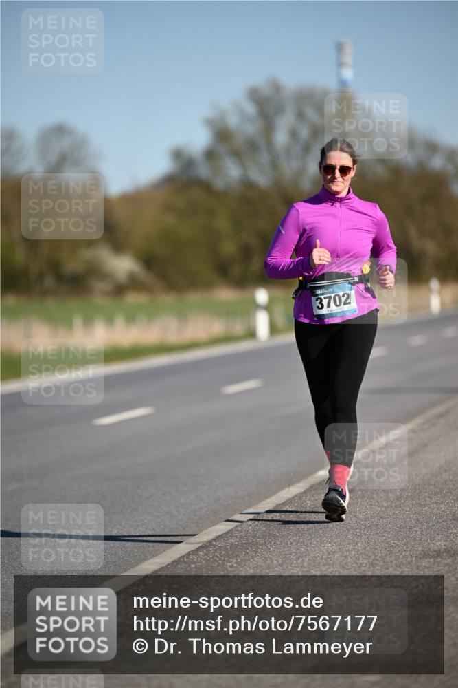 06.04.2025 - 44. Internationalen Wilhelmsburger Insellauf Dr. Thomas Lammeyer http://msf.ph/oto/7567177 06.04.2025 09:43:59 Laufen 3702 meine-sportfotos.de