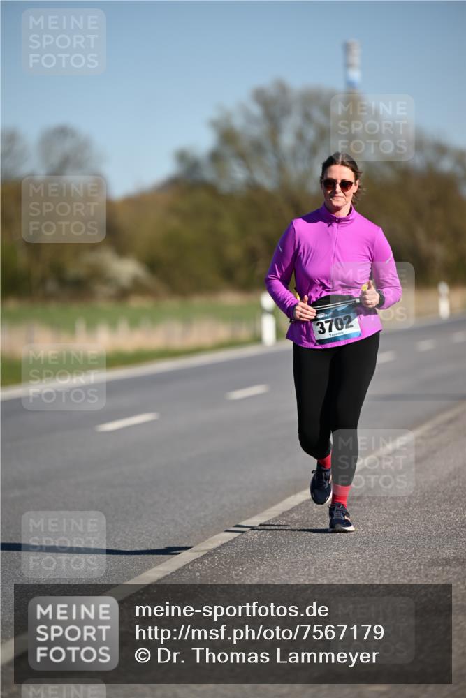 06.04.2025 - 44. Internationalen Wilhelmsburger Insellauf Dr. Thomas Lammeyer http://msf.ph/oto/7567179 06.04.2025 09:43:59 Laufen 3702 meine-sportfotos.de