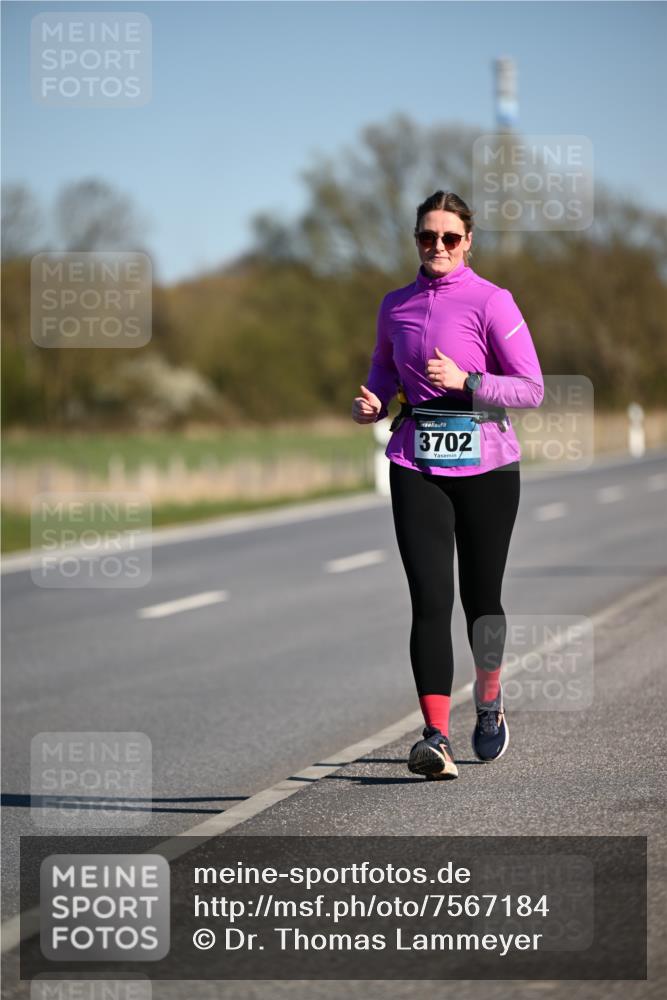 06.04.2025 - 44. Internationalen Wilhelmsburger Insellauf Dr. Thomas Lammeyer http://msf.ph/oto/7567184 06.04.2025 09:44:00 Laufen 3702 meine-sportfotos.de