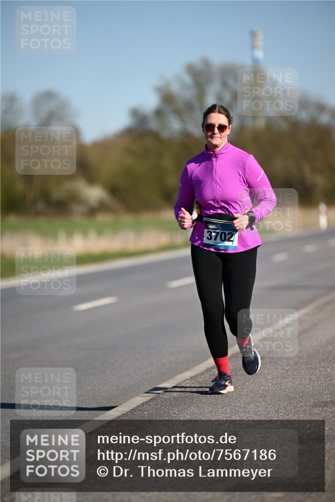 06.04.2025 - 44. Internationalen Wilhelmsburger Insellauf Dr. Thomas Lammeyer http://msf.ph/oto/7567186 06.04.2025 09:44:00 Laufen 3702 meine-sportfotos.de