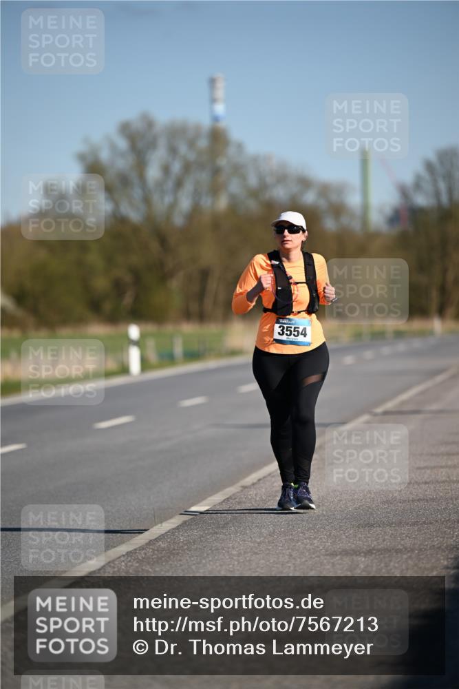 06.04.2025 - 44. Internationalen Wilhelmsburger Insellauf Dr. Thomas Lammeyer http://msf.ph/oto/7567213 06.04.2025 09:44:07 Laufen 3554 meine-sportfotos.de