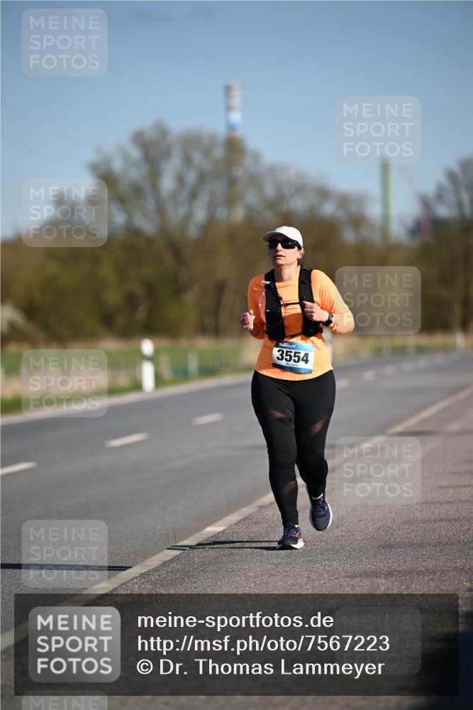 06.04.2025 - 44. Internationalen Wilhelmsburger Insellauf Dr. Thomas Lammeyer http://msf.ph/oto/7567223 06.04.2025 09:44:07 Laufen 3554 meine-sportfotos.de