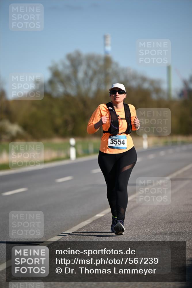 06.04.2025 - 44. Internationalen Wilhelmsburger Insellauf Dr. Thomas Lammeyer http://msf.ph/oto/7567239 06.04.2025 09:44:08 Laufen 3554 meine-sportfotos.de