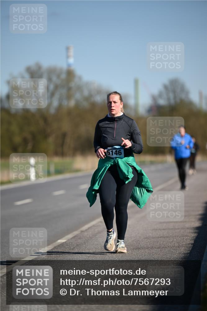 06.04.2025 - 44. Internationalen Wilhelmsburger Insellauf Dr. Thomas Lammeyer http://msf.ph/oto/7567293 06.04.2025 09:44:16 Laufen 5146 meine-sportfotos.de